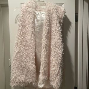 KORUS Apparel fur vest